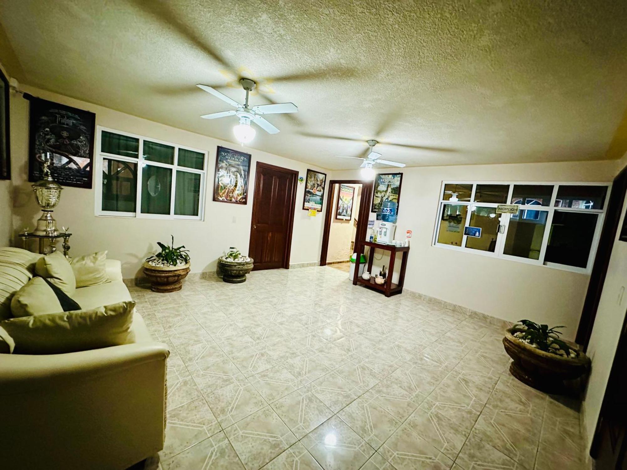 Hotel Monarca Tlalpujahua de Rayón Buitenkant foto