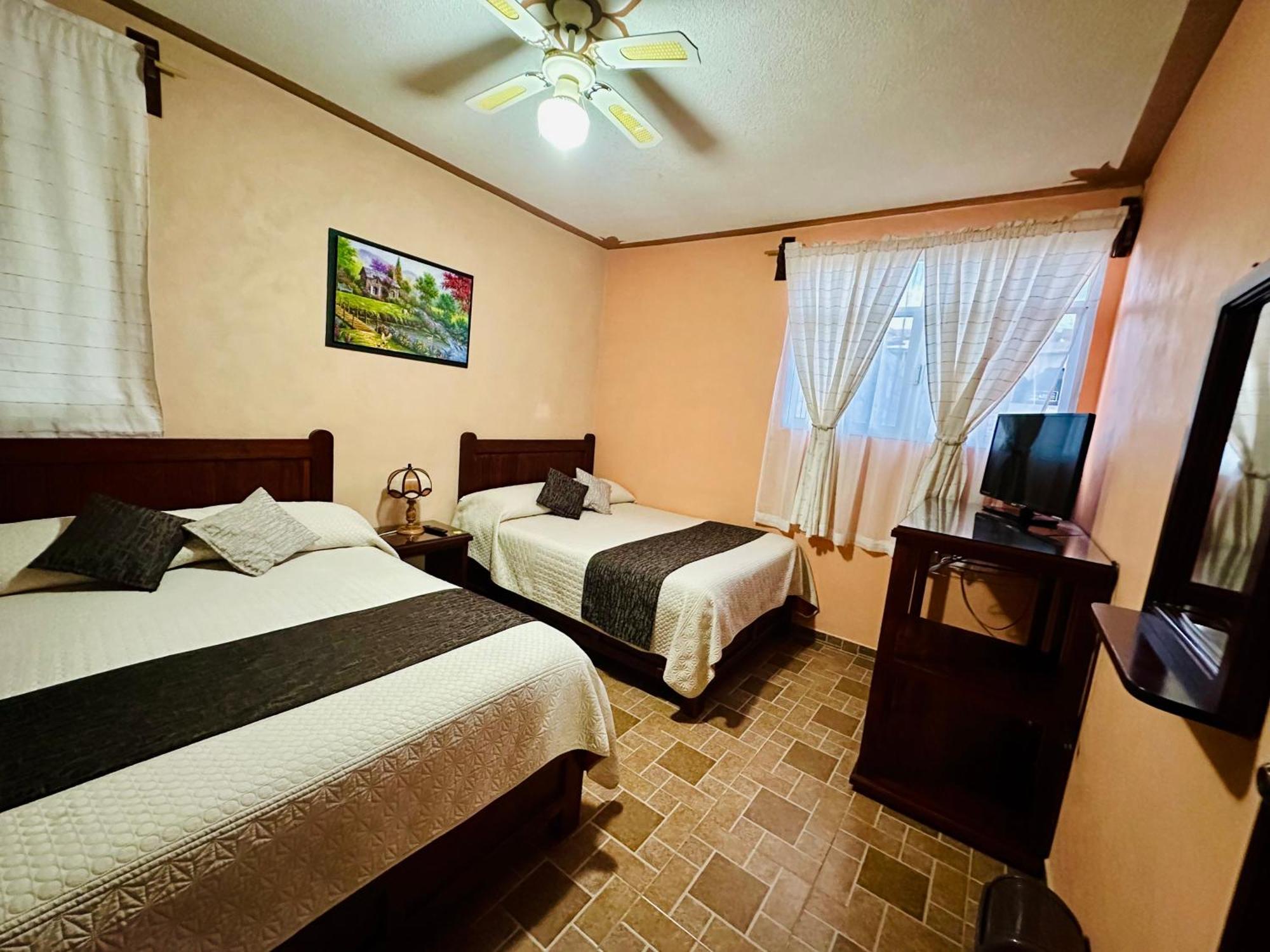 Hotel Monarca Tlalpujahua de Rayón Buitenkant foto